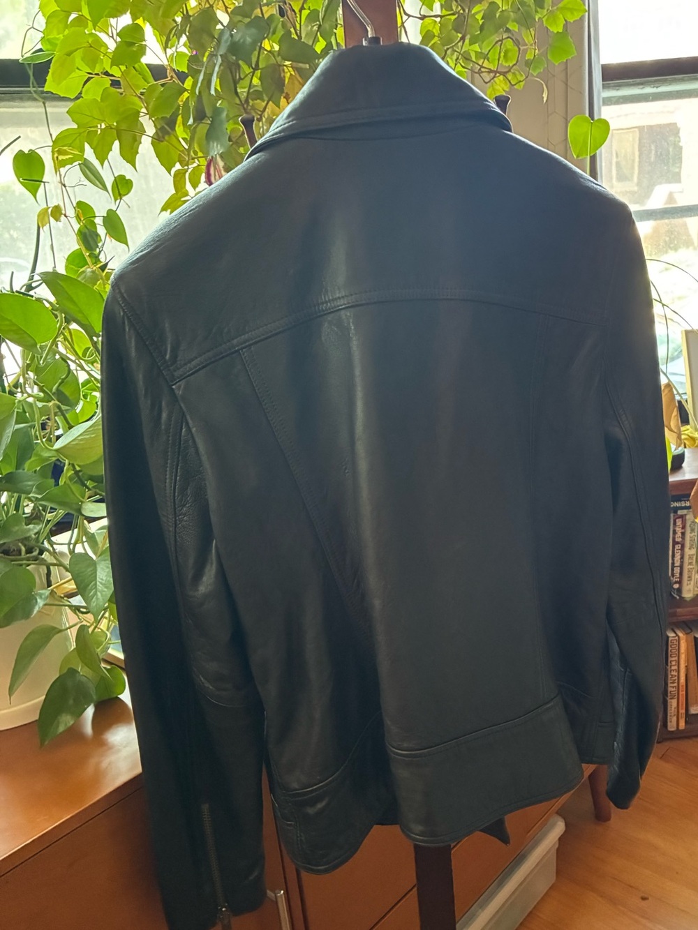 GENUINE LEATHER. Treasure & Bond Black Leather Moto Jacket - Picture 4 of 9